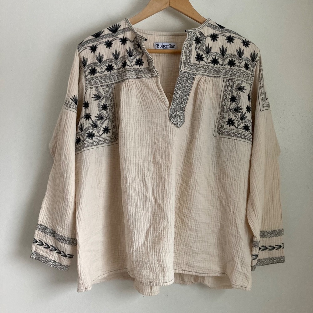 Bohemian traders women's floral top size XL read description